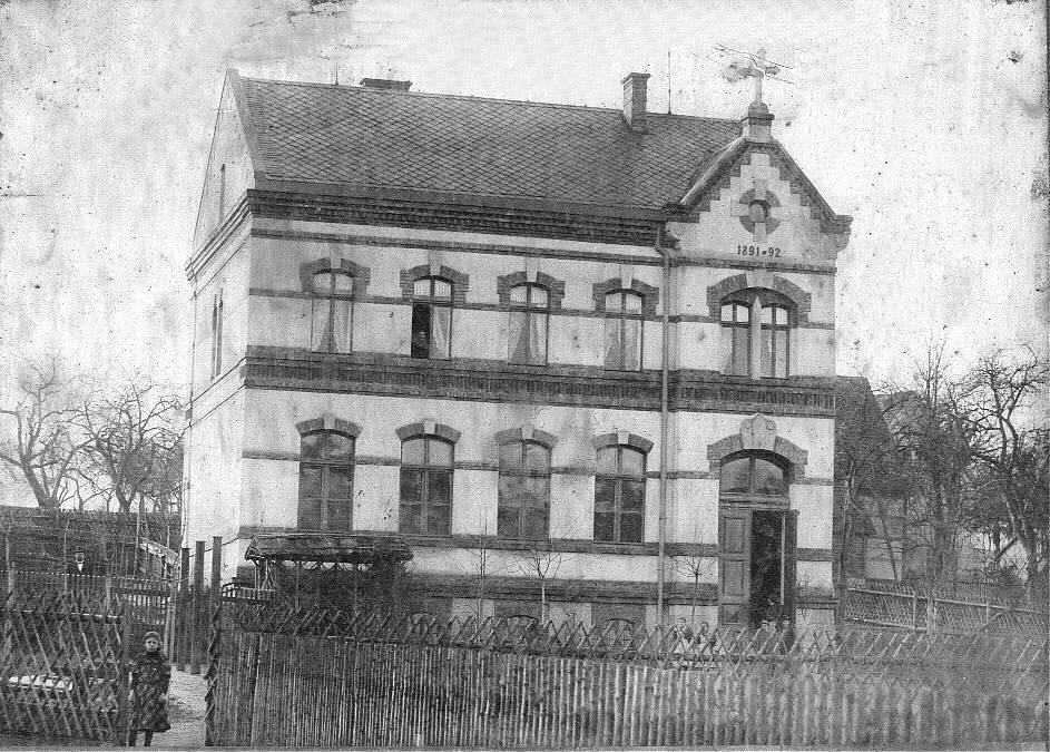 Schule erbaut 1891-92